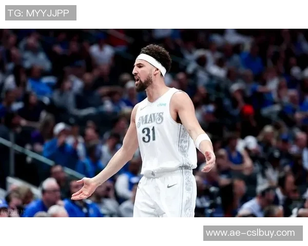 克莱复苏状态回暖表现出色10投5中斩获15分5篮板3三分球