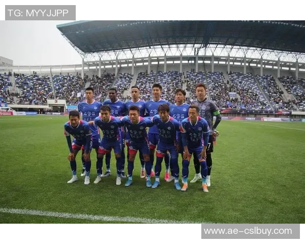 前大连人和广州豹后卫单鹏飞正式加盟中甲石家庄功夫队伍助力新赛季