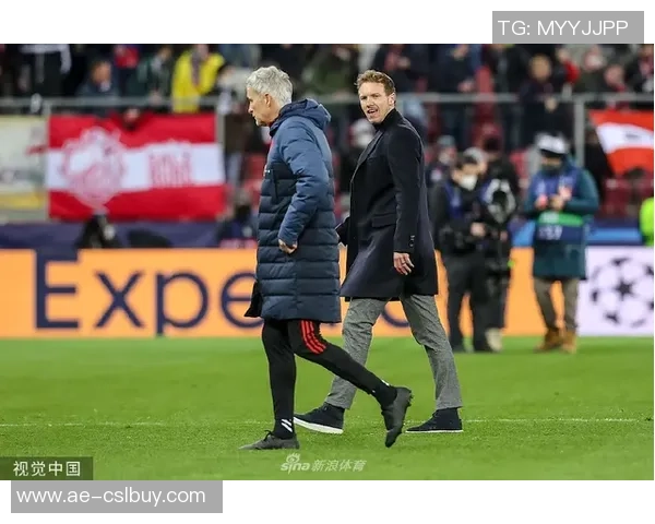 比赛第71分钟卡尔进球庆祝拜仁扩大领先优势2-0战胜萨尔茨堡 比赛第71分钟卡尔进球庆祝拜仁扩大领先优势2-0战胜萨尔茨堡